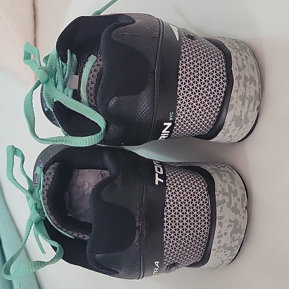 ALTRA FOOTWEAR TORIN 2.5 NYC Athletic. - Picture 6 of 10